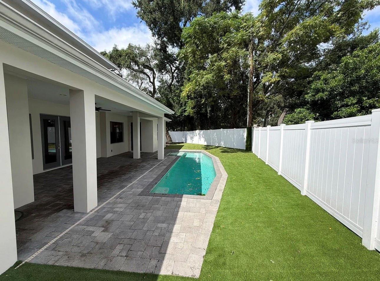 2234 HOWARD DRIVE
