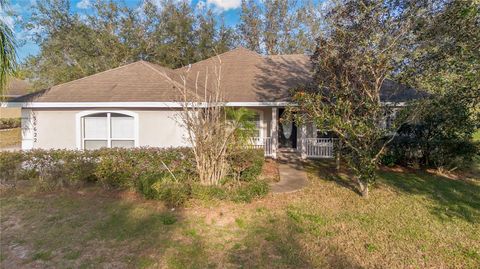 A home in EUSTIS