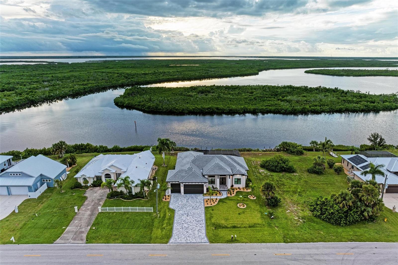 SOUTH BAYVIEW ESTATES - Residential