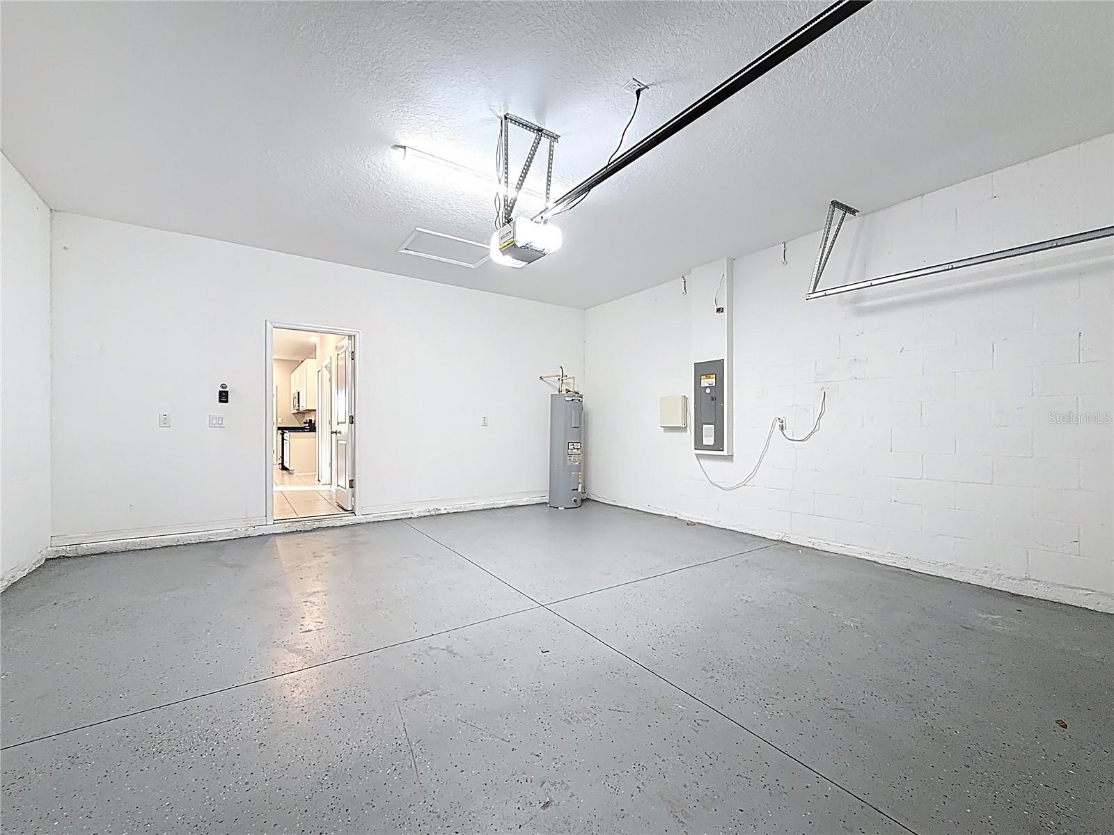 SOUTH FORK S & TR T - Residential