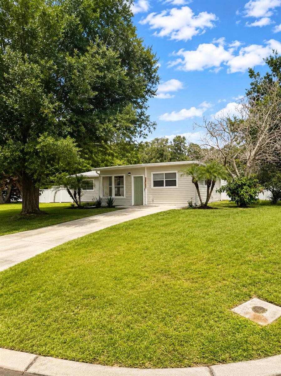 1725 PARK DRIVE