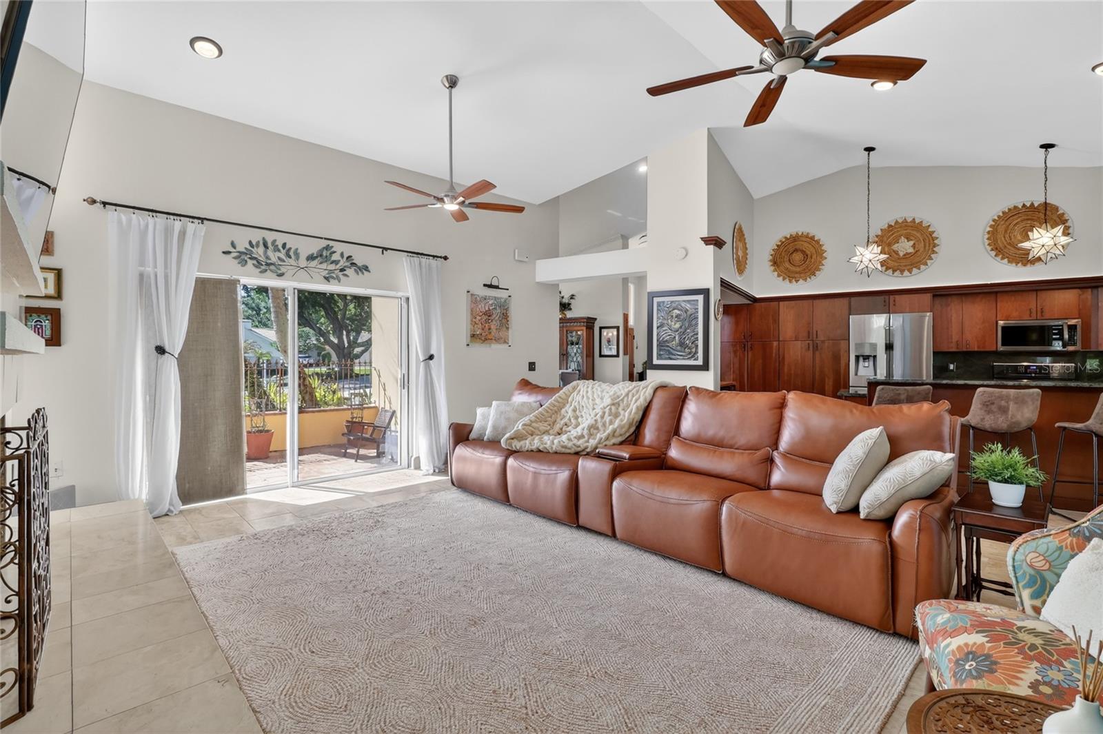 PIER POINT - Residential