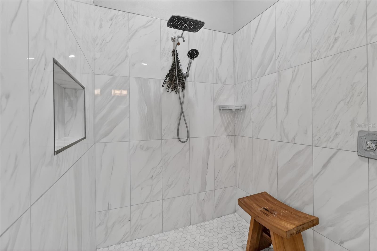 PIER POINT - Residential