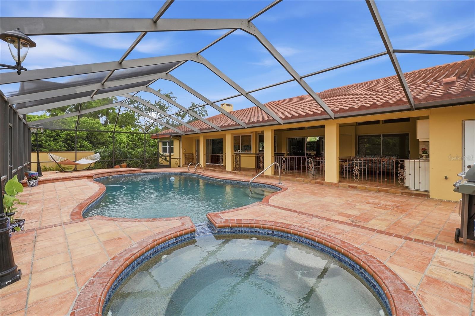 PIER POINT - Residential