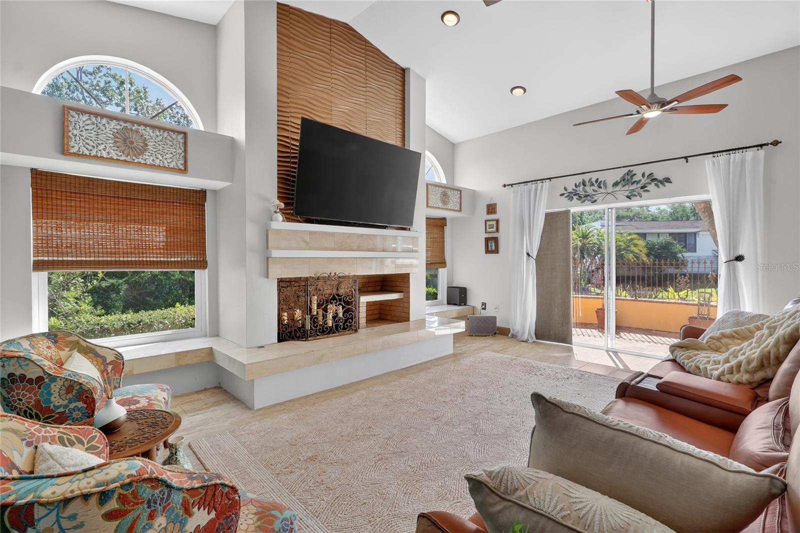 PIER POINT - Residential