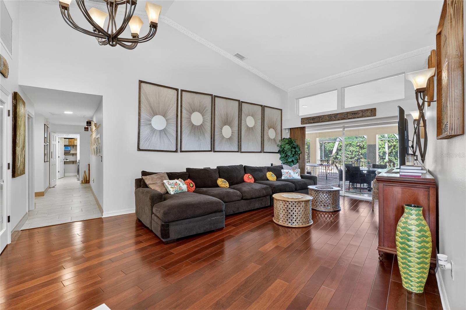 PIER POINT - Residential