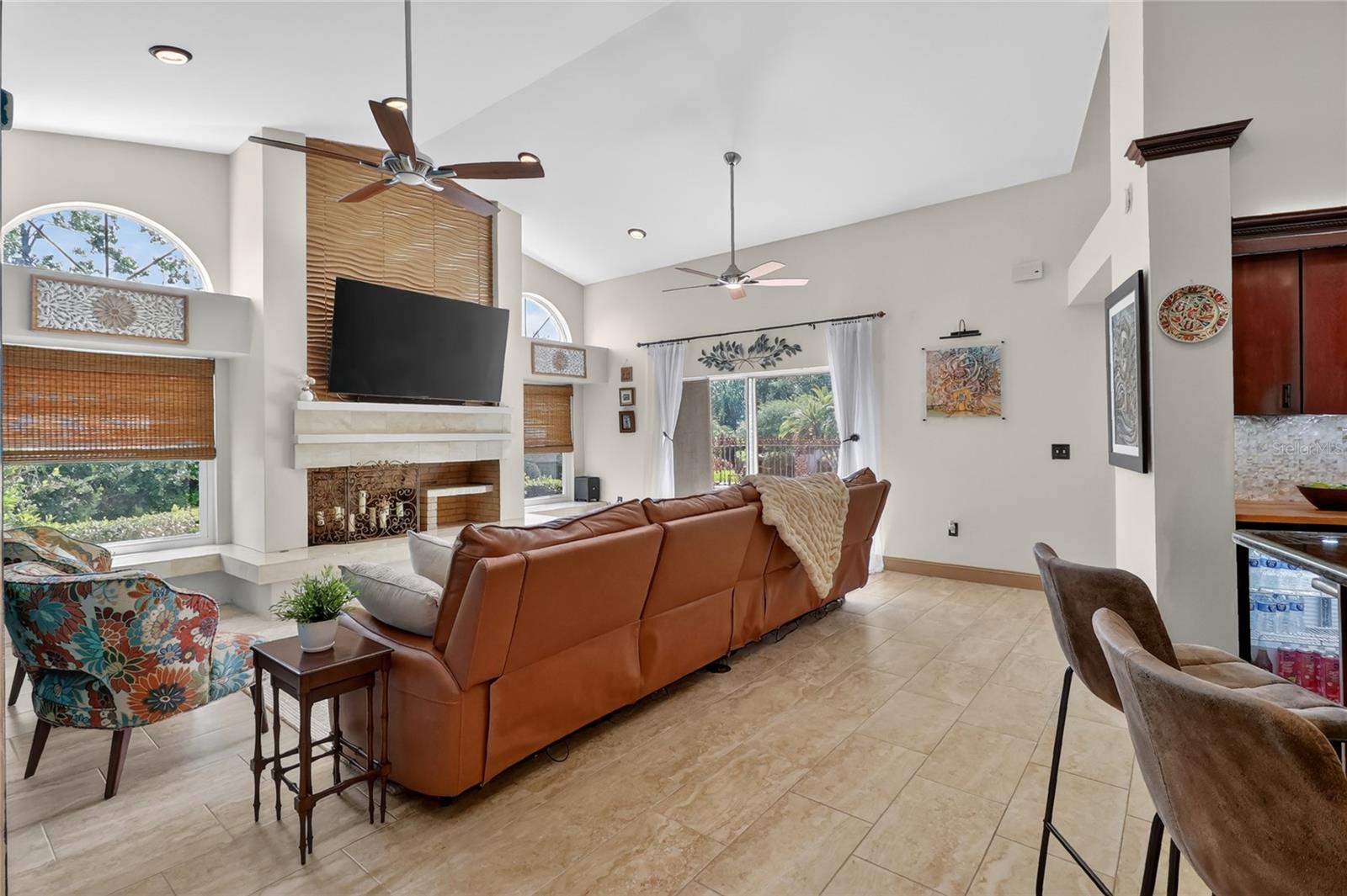 PIER POINT - Residential