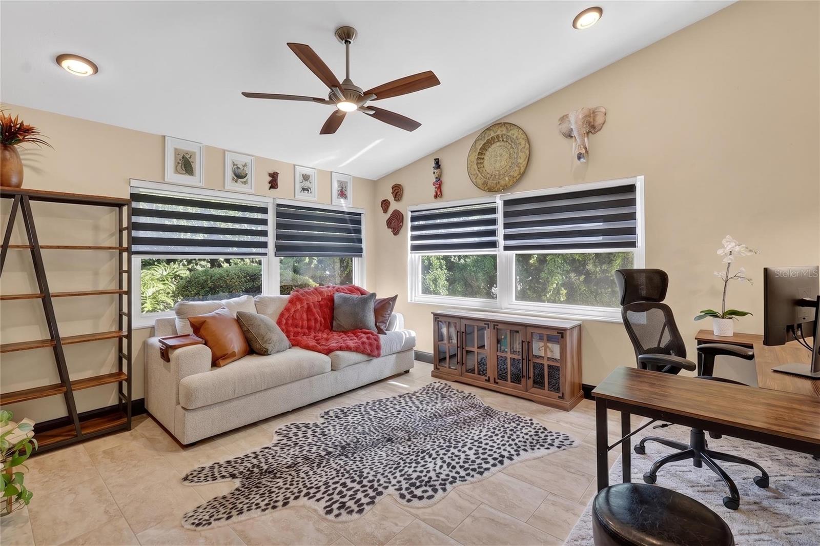 PIER POINT - Residential