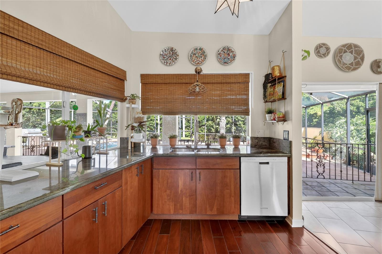 PIER POINT - Residential