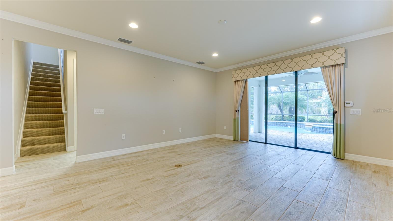 SANDHILL PRESERVE - Residential