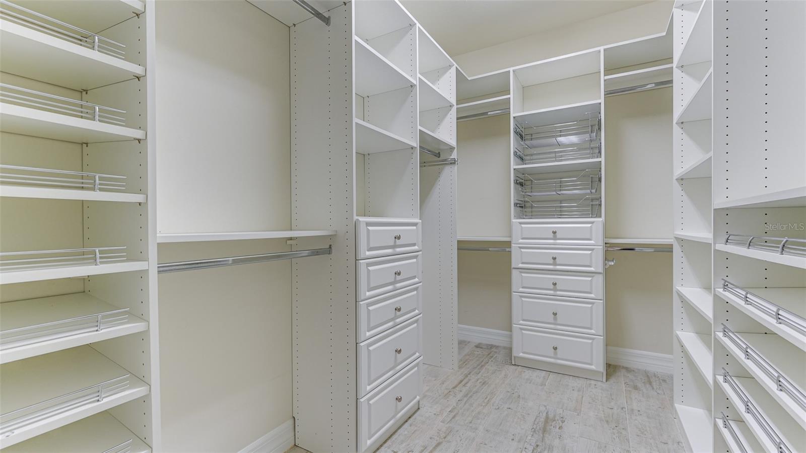 SANDHILL PRESERVE - Residential