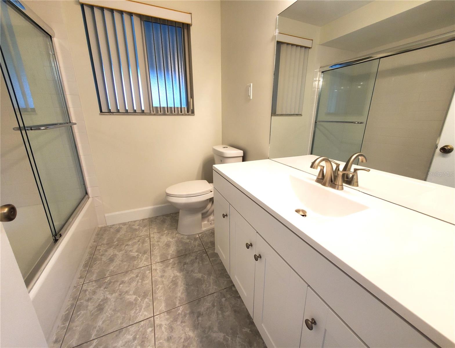 JASMINE LAKES - Residential