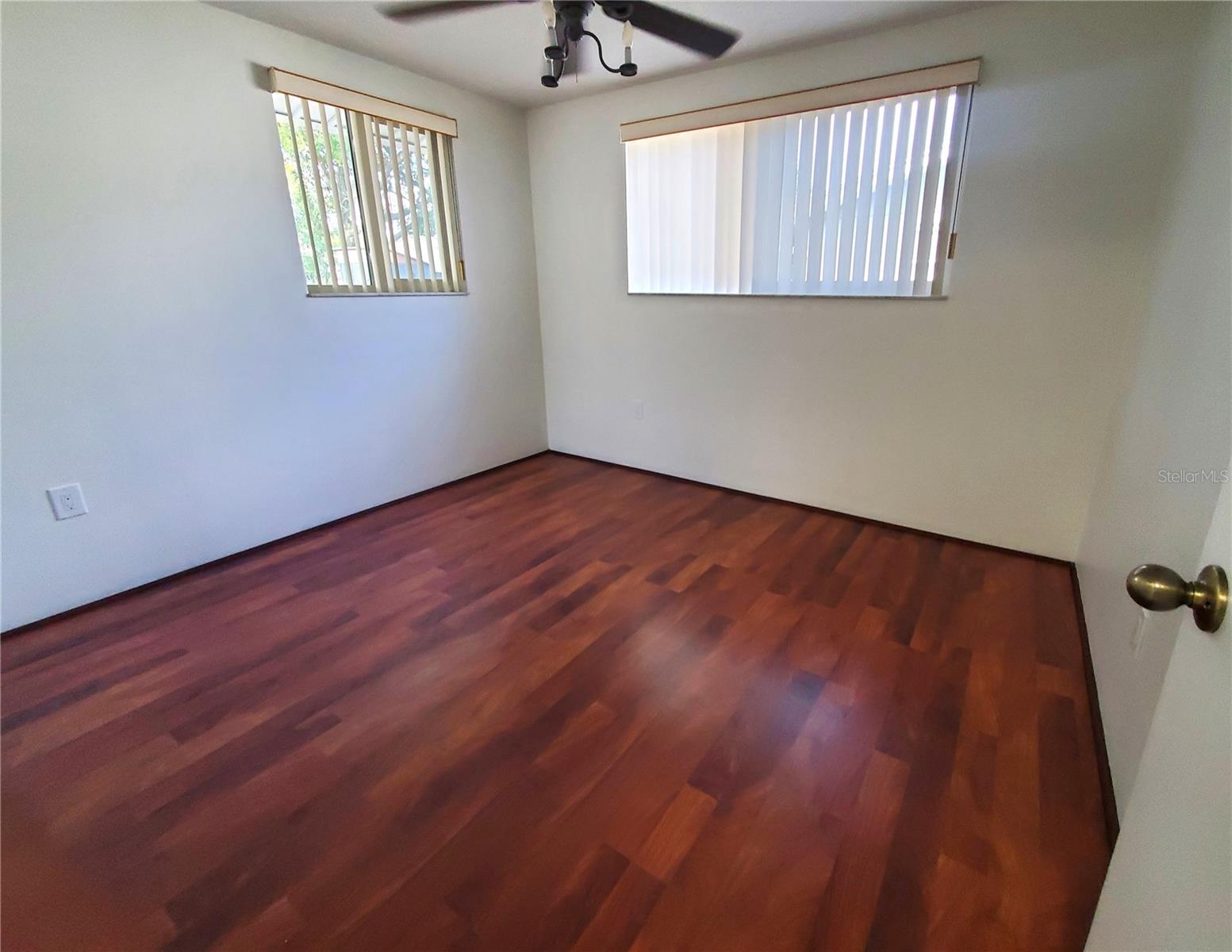 JASMINE LAKES - Residential