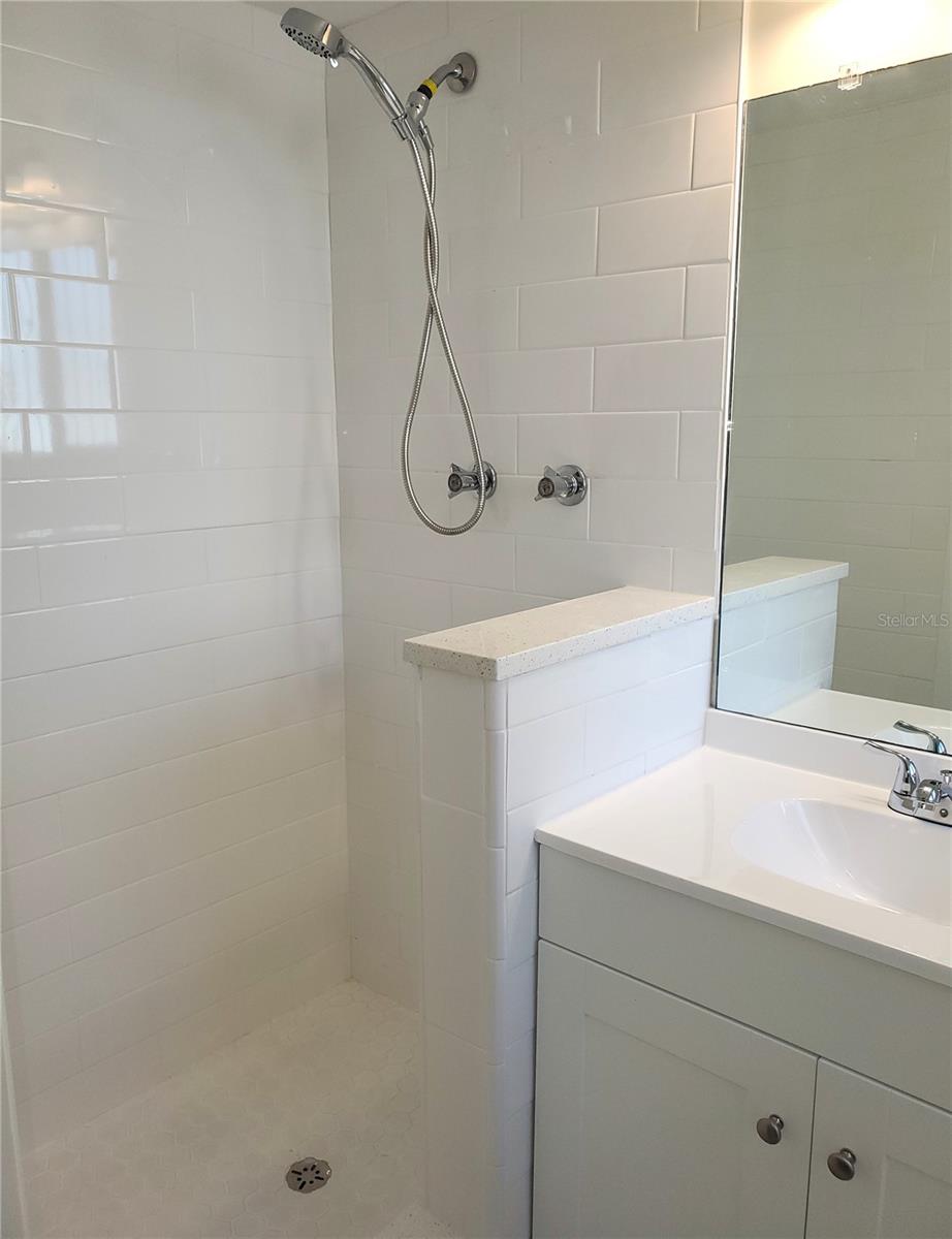 JASMINE LAKES - Residential