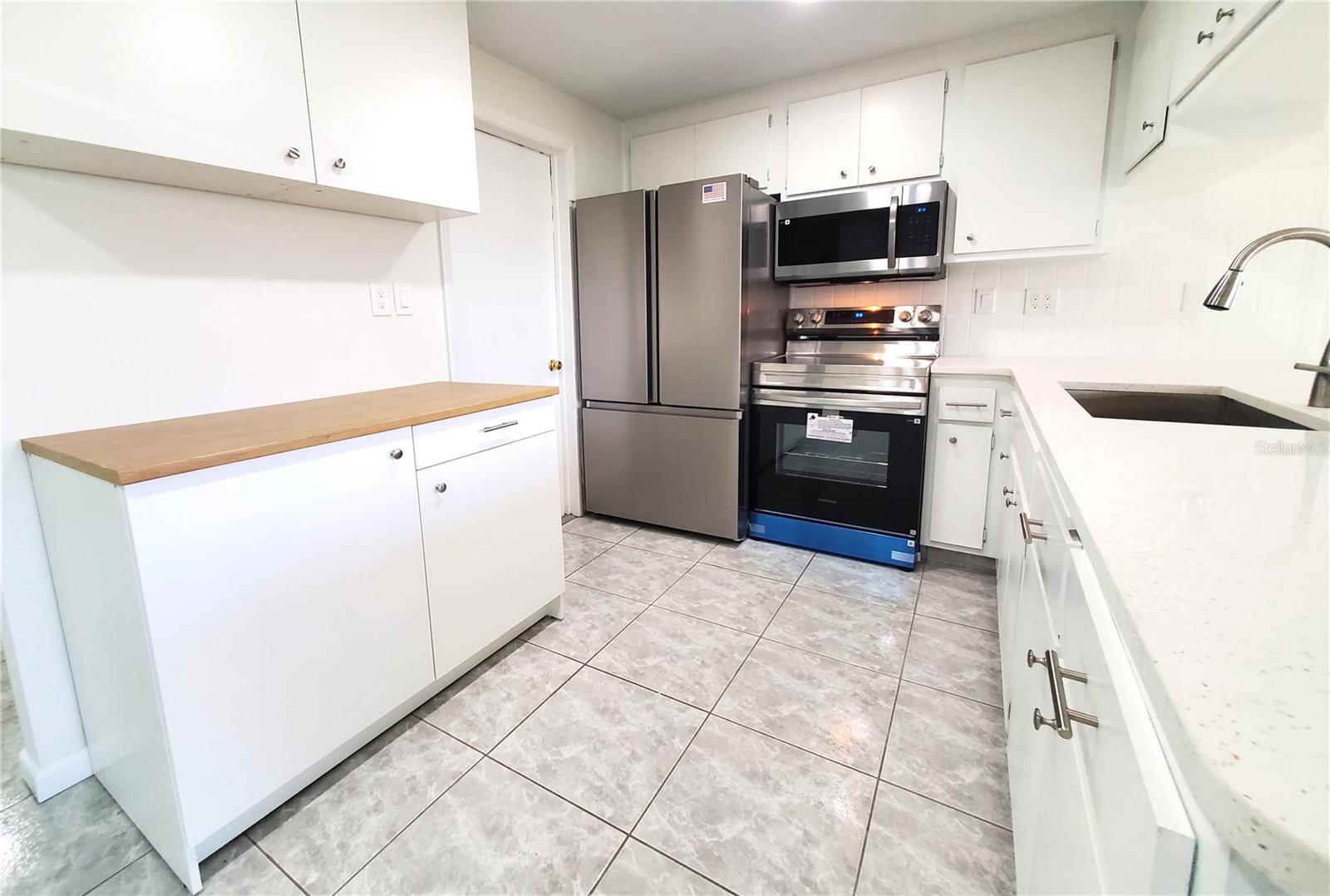 JASMINE LAKES - Residential