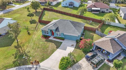 A home in LAKELAND