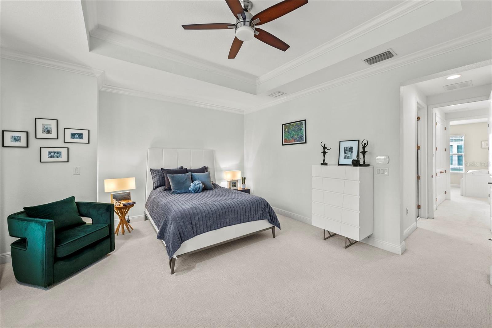 LINCOLN & HORATIO TWNHMS - Residential Lease
