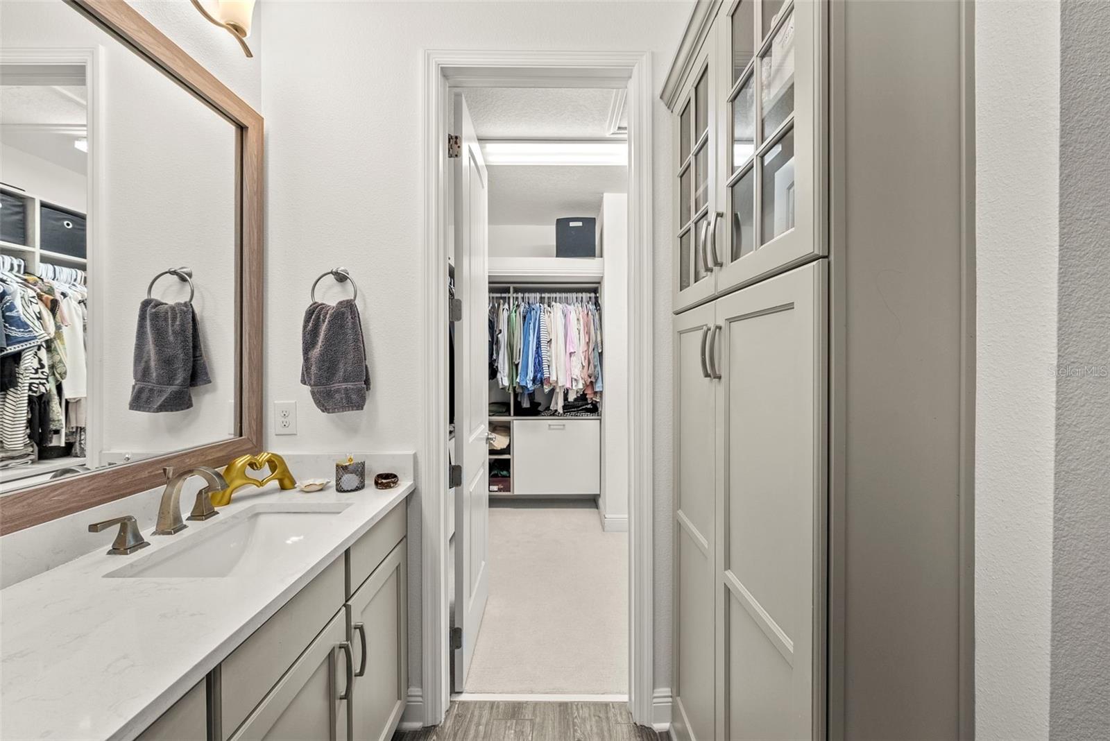 LINCOLN & HORATIO TWNHMS - Residential Lease