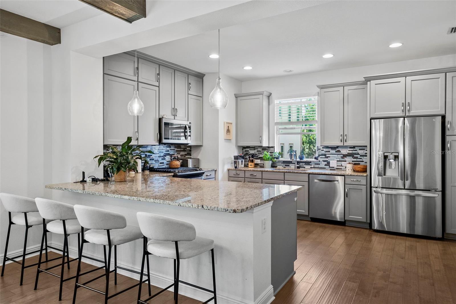 LINCOLN & HORATIO TWNHMS - Residential Lease