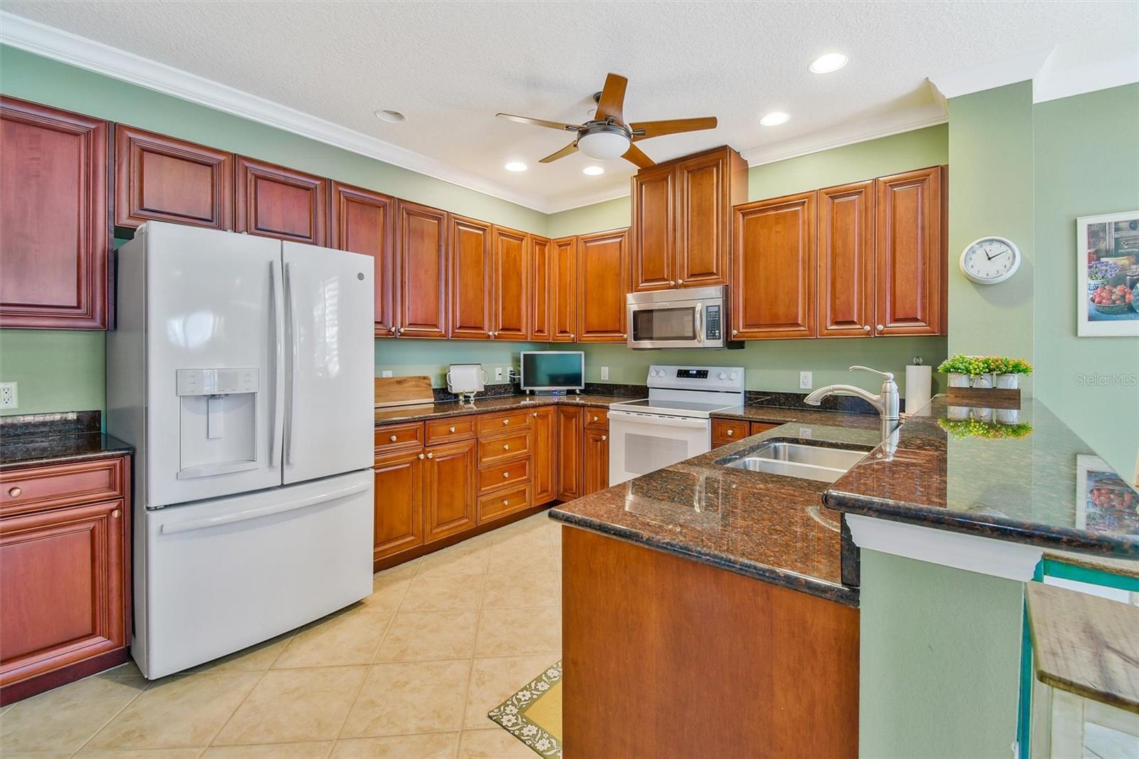 BELLE HARBOR CONDO - Residential