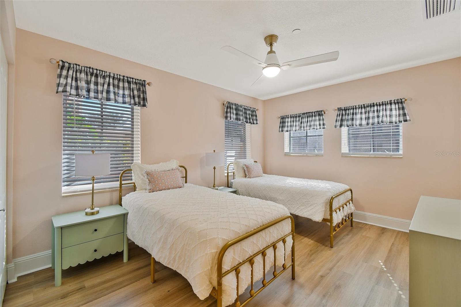 BELLE HARBOR CONDO - Residential