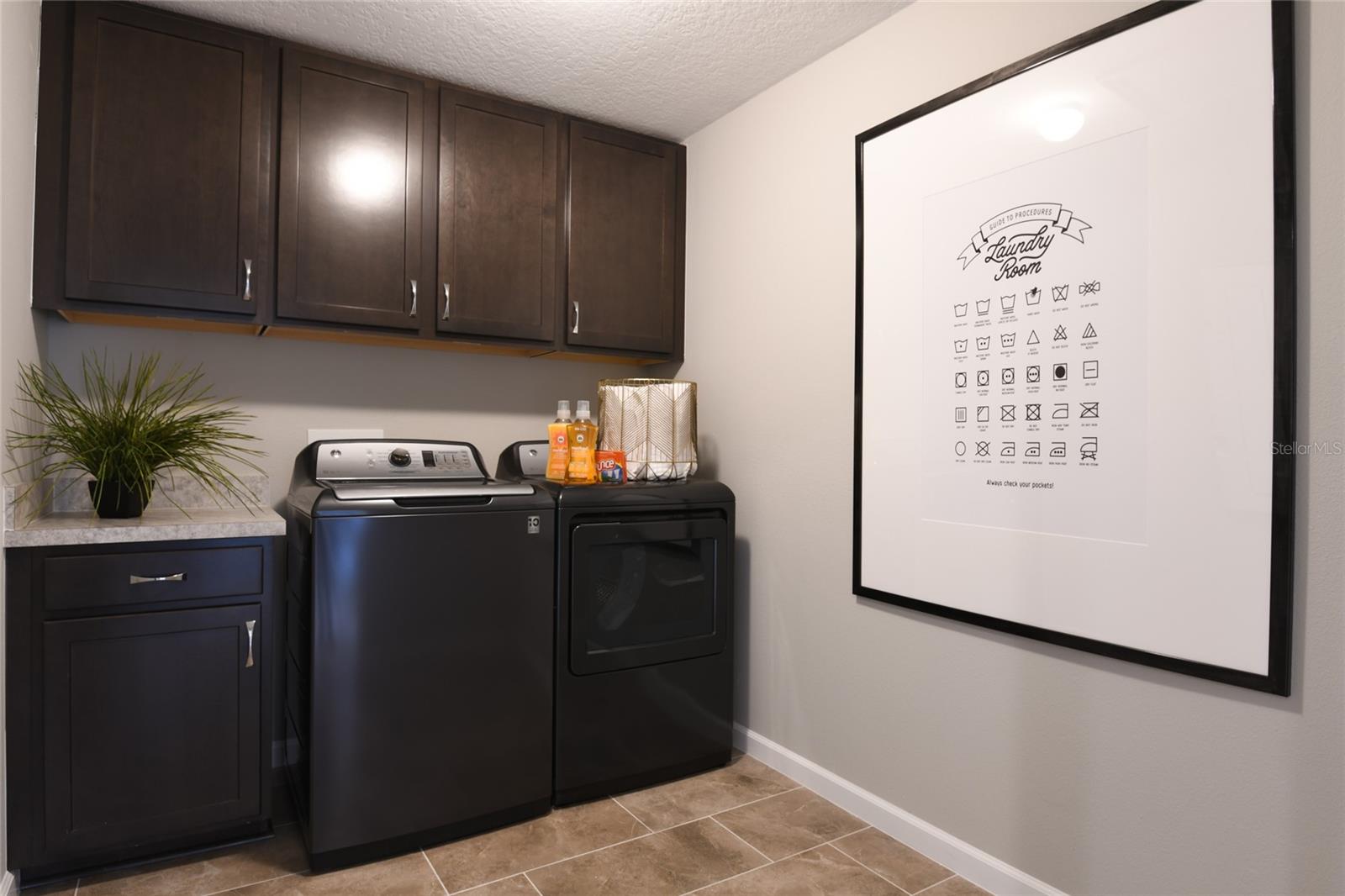 SEASONS AT MAGNOLIA POINTE - Residential