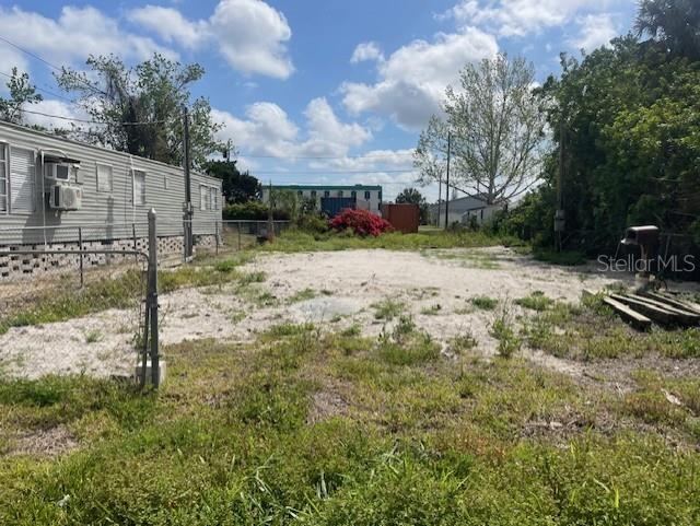 Vacant Lot – Ready for Your New Home! NO HOA | NO CDD | UTILITIES AVAILABLE. Looking for the perfect lot to place your mobile home or build your dream home? This vacant lot is conveniently located in a growing area of New Port Richey and is ready for development! Previously had a mobile home (since removed), meaning the concrete foundation, electric, public water, and sewer connections are already in place.
Lot Size: Approx. 3,398 sq. ft.
Zoned for mobile homes or single-family homes
Close to shopping, dining, and major roadways
Perfect for investors or homeowners looking for an affordable lot!
Don’t miss out on this great opportunity! Whether you're an investor or looking for an affordable lot for your next home, this is a must-see. Cash offers preferred. Contact us today for more details!