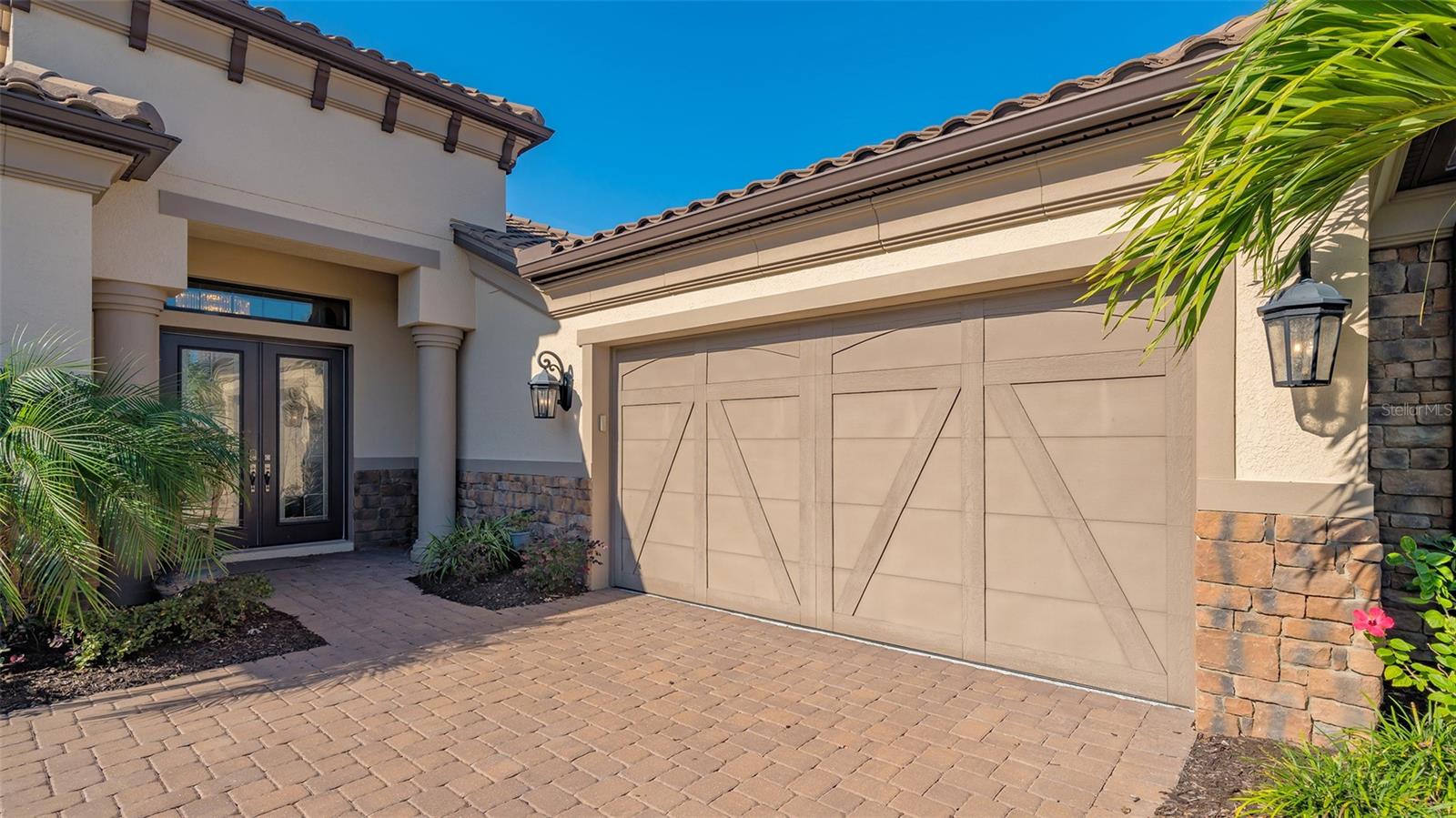 ESPLANADE PH V SUBPHASES A, B, C, D, E&F - Residential Lease