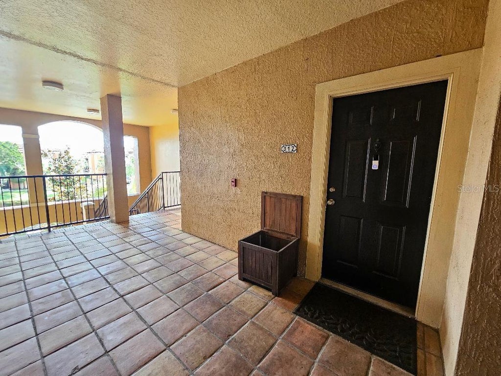 Photo of 5572 Metrowest Boulevard #5-312, Orlando, FL 32811 (MLS # O6441001)