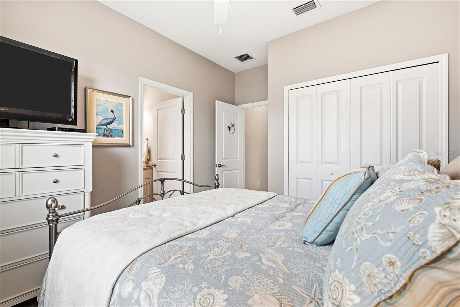 BISCAYNE LNDG NORTH - Residential