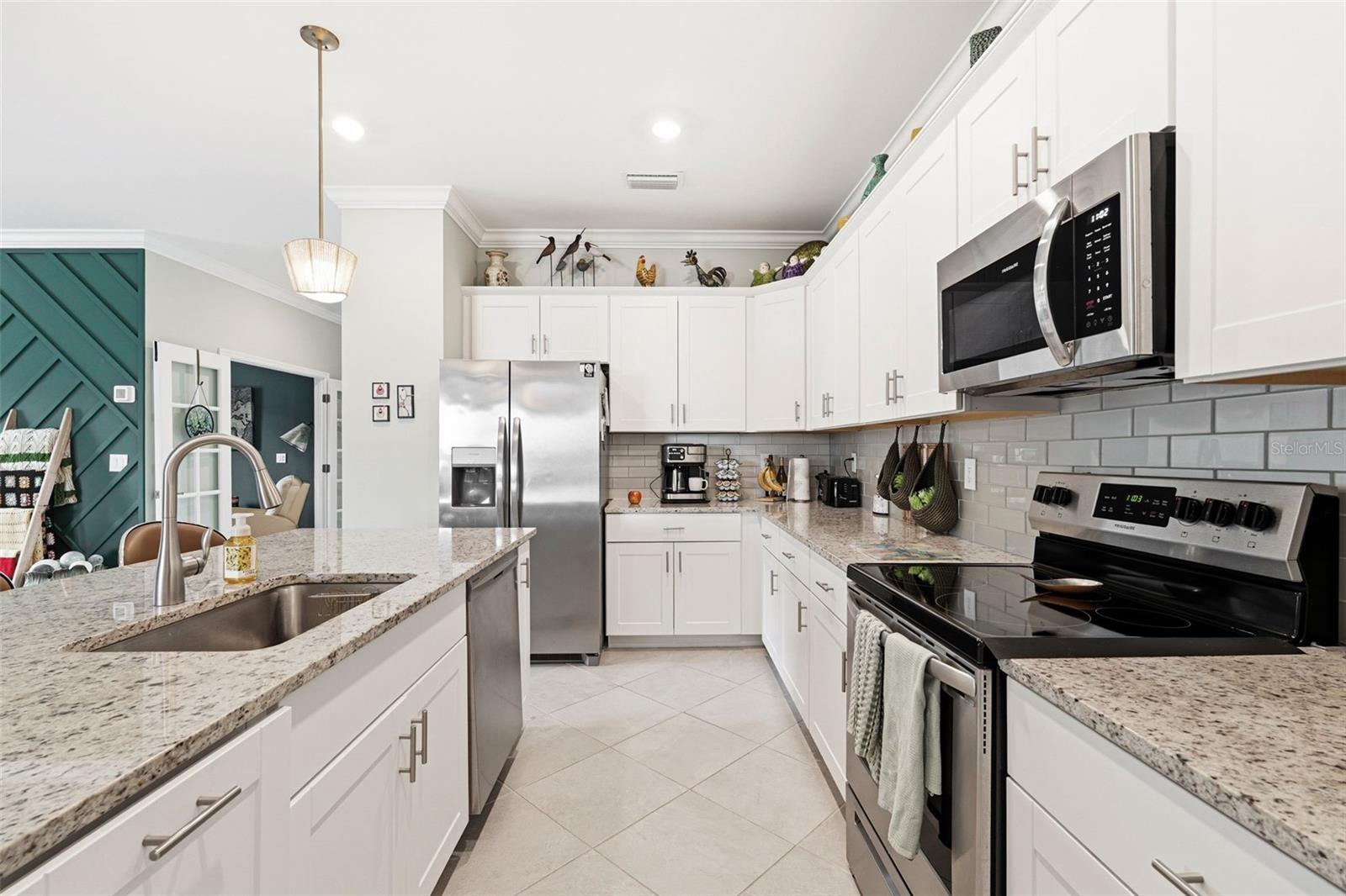 BISCAYNE LNDG NORTH - Residential