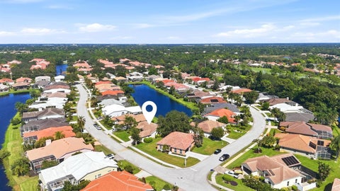 4246 HEARTHSTONE DRIVE SARASOTA FL 34238