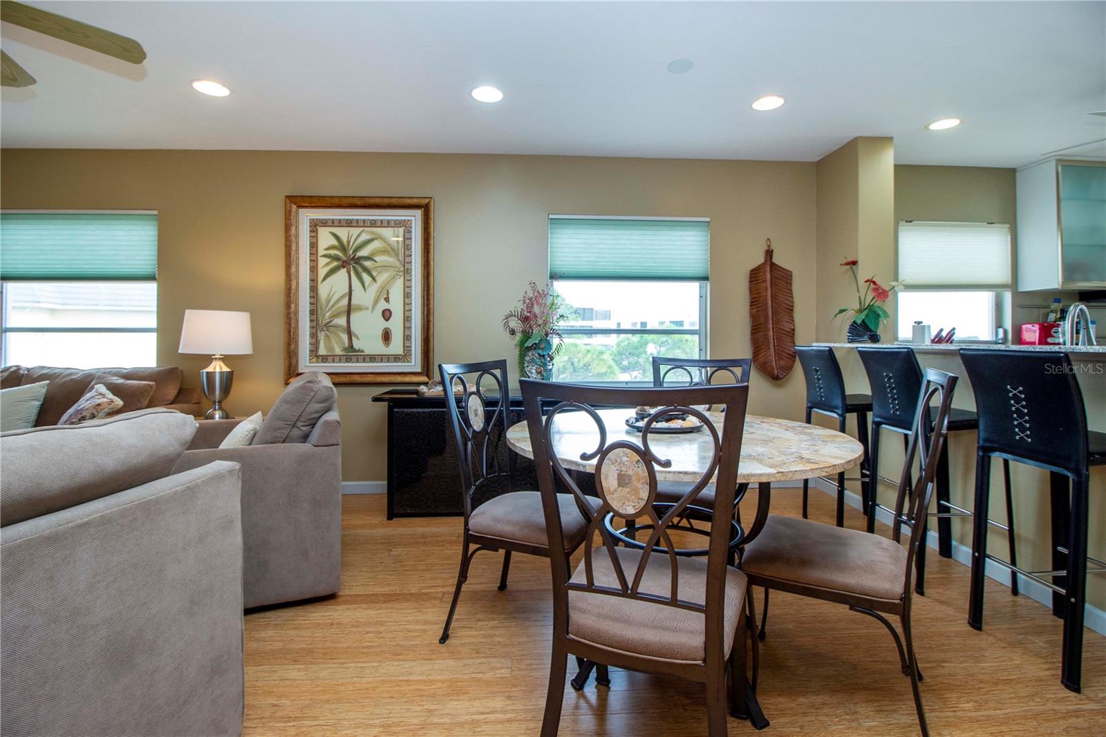 BAY TREE CLUB - Residential Lease