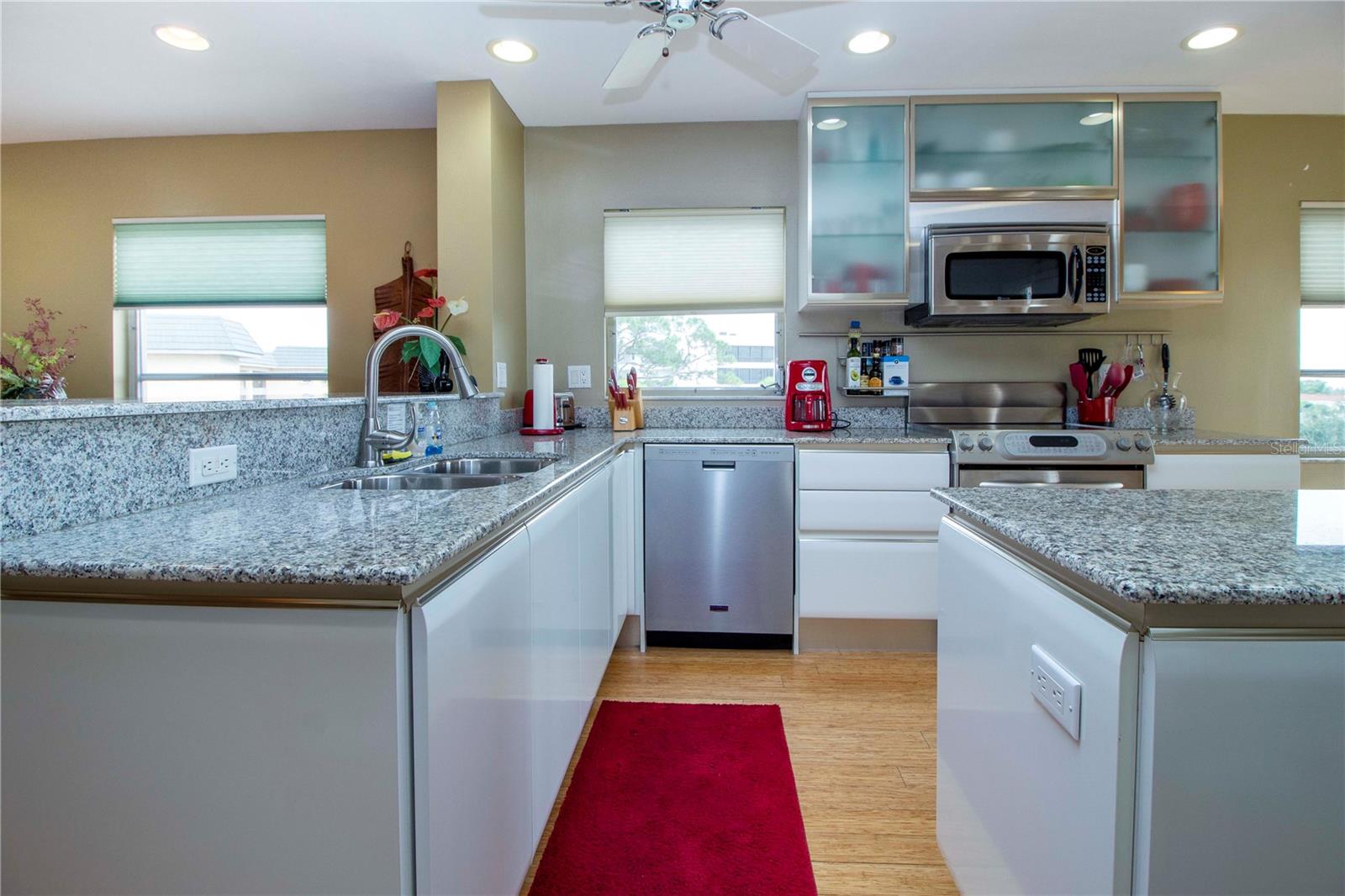 BAY TREE CLUB - Residential Lease