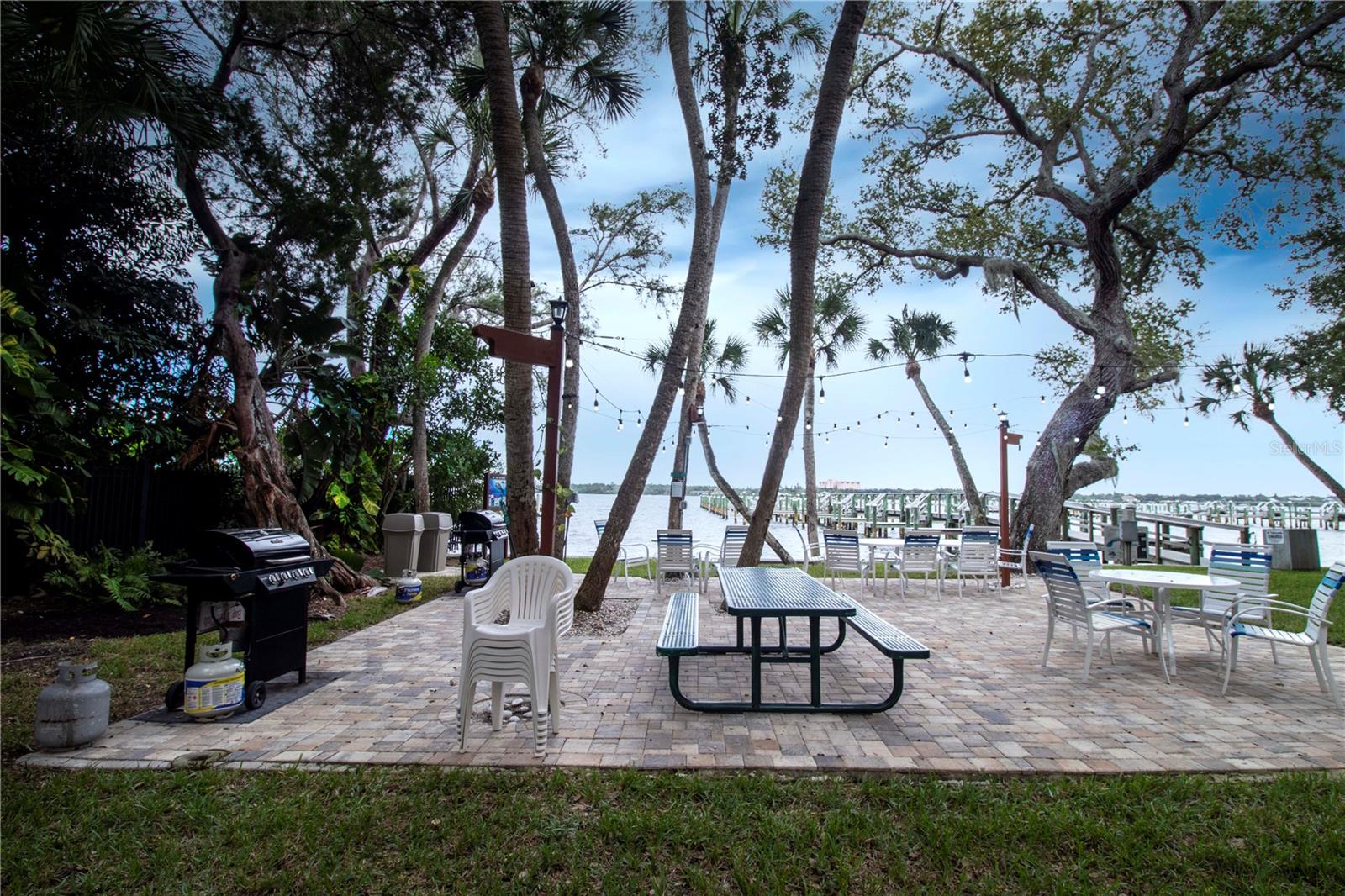 BAY TREE CLUB - Residential Lease