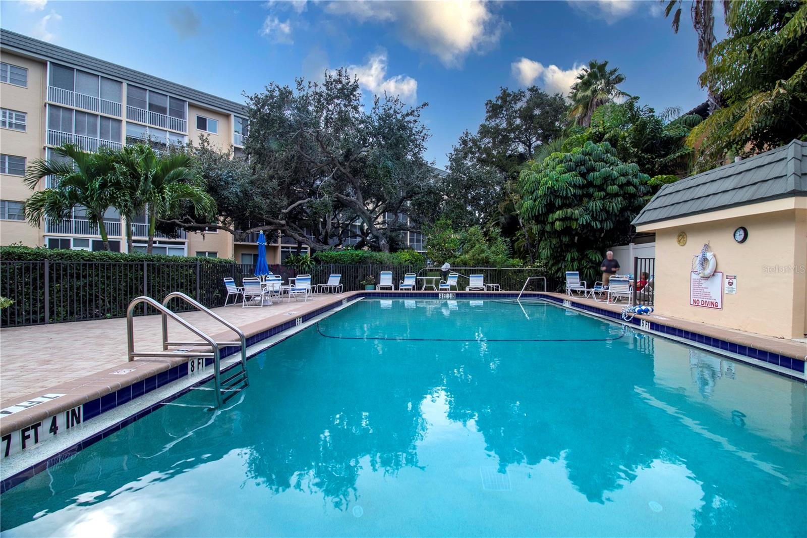 BAY TREE CLUB - Residential Lease