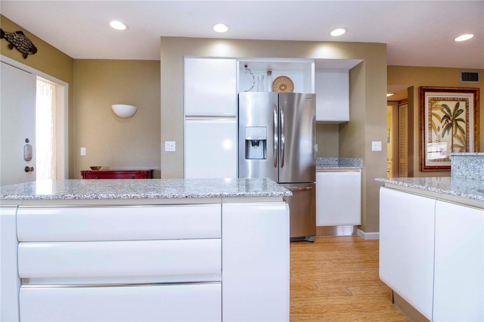 BAY TREE CLUB - Residential Lease