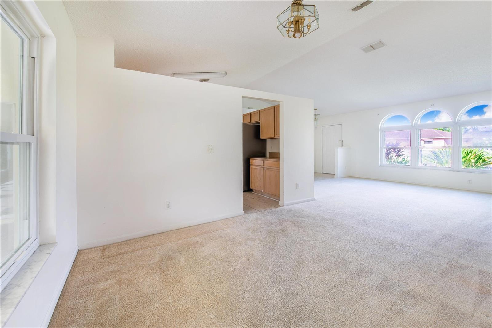 REGENCY POINTE - Residential