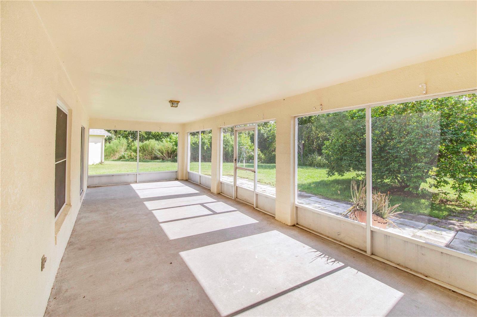 REGENCY POINTE - Residential