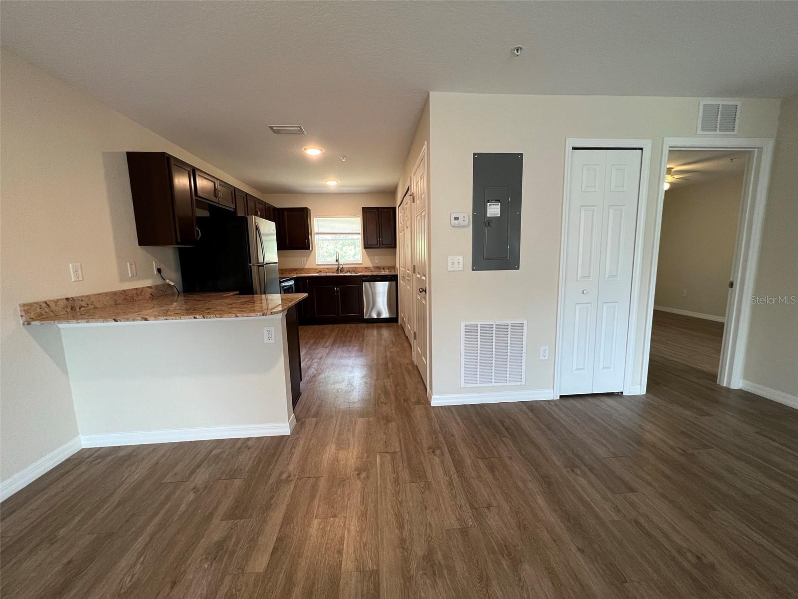 SILVER SPGS SHORES - Residential Lease