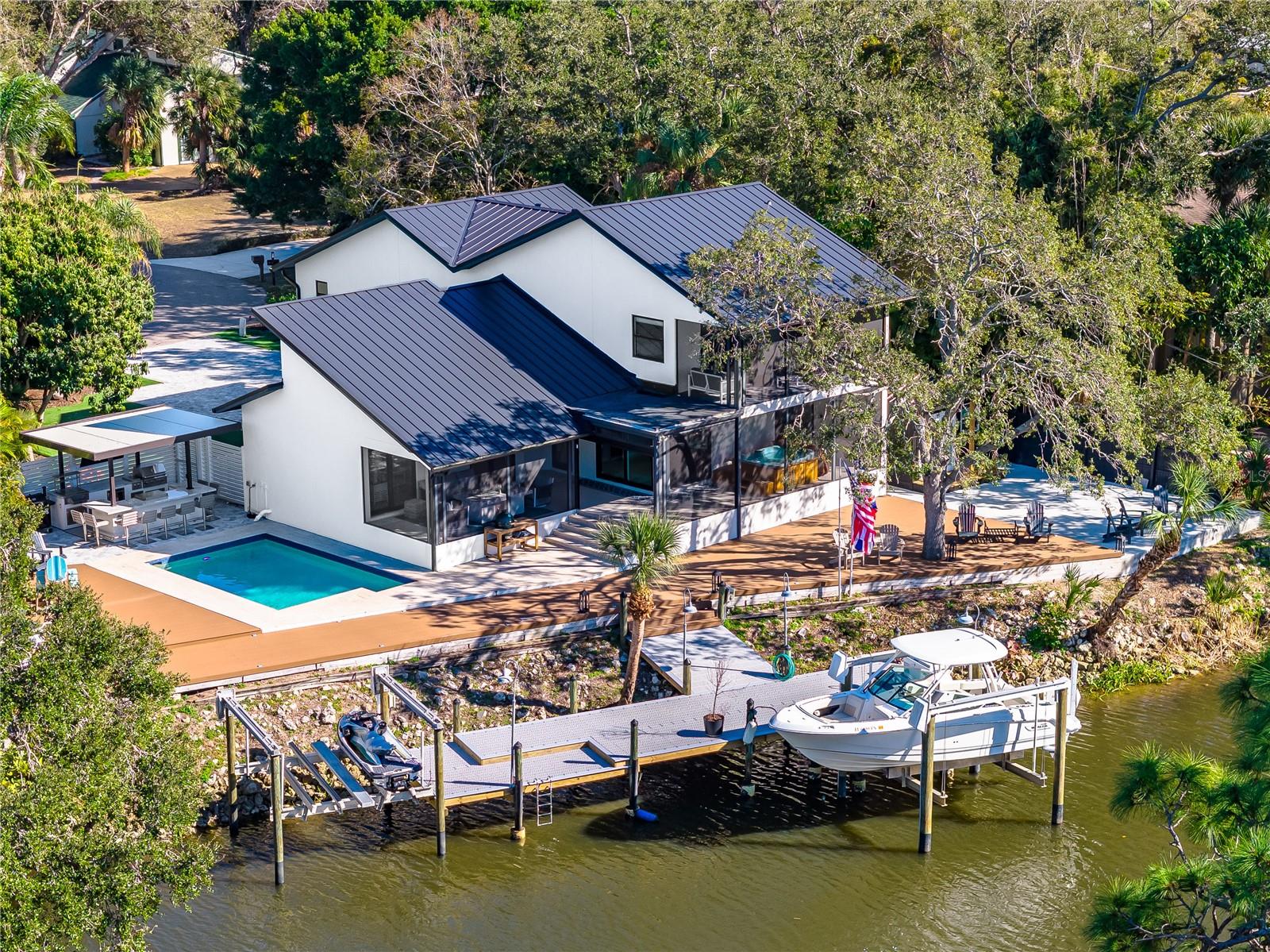 2500 MONTEREY STREET