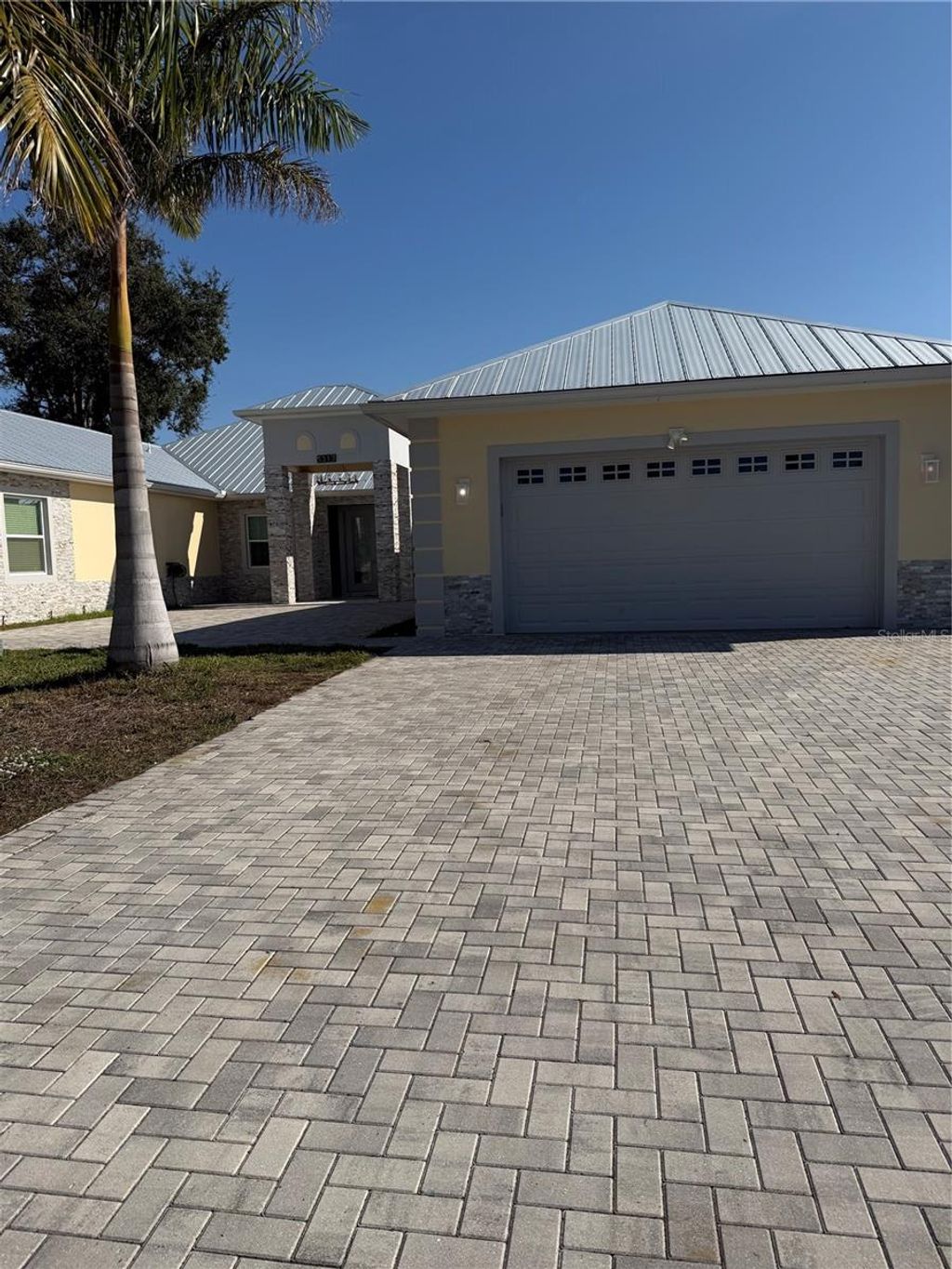 Photo of 5315 3rd, Bradenton, FL 34203 (MLS # A4674039)