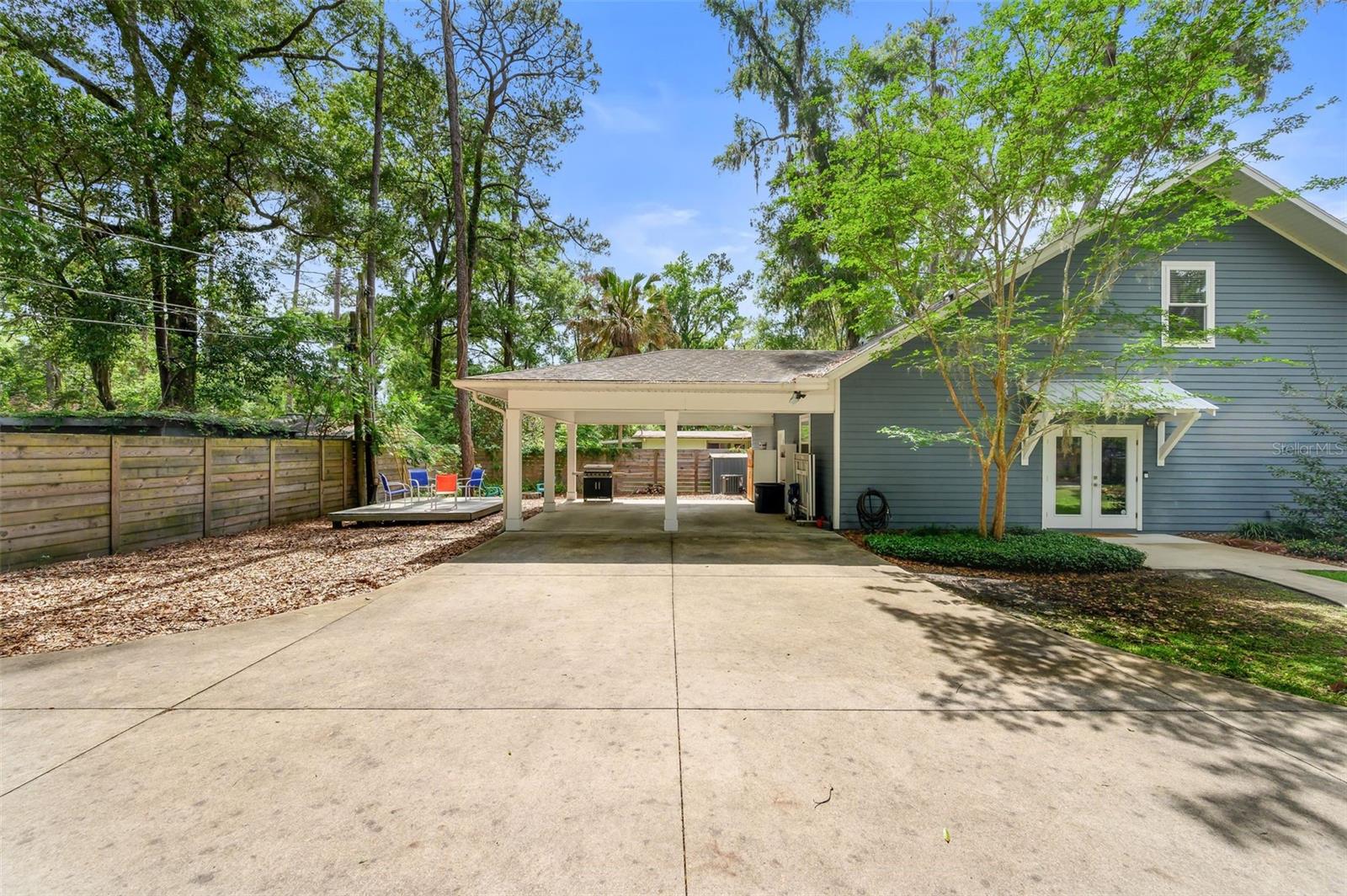 BLACK ACRES - Residential