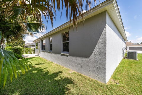 Tiny photo for 562 Allenwood Loop, The Villages, FL 32162 (MLS # OM726346)