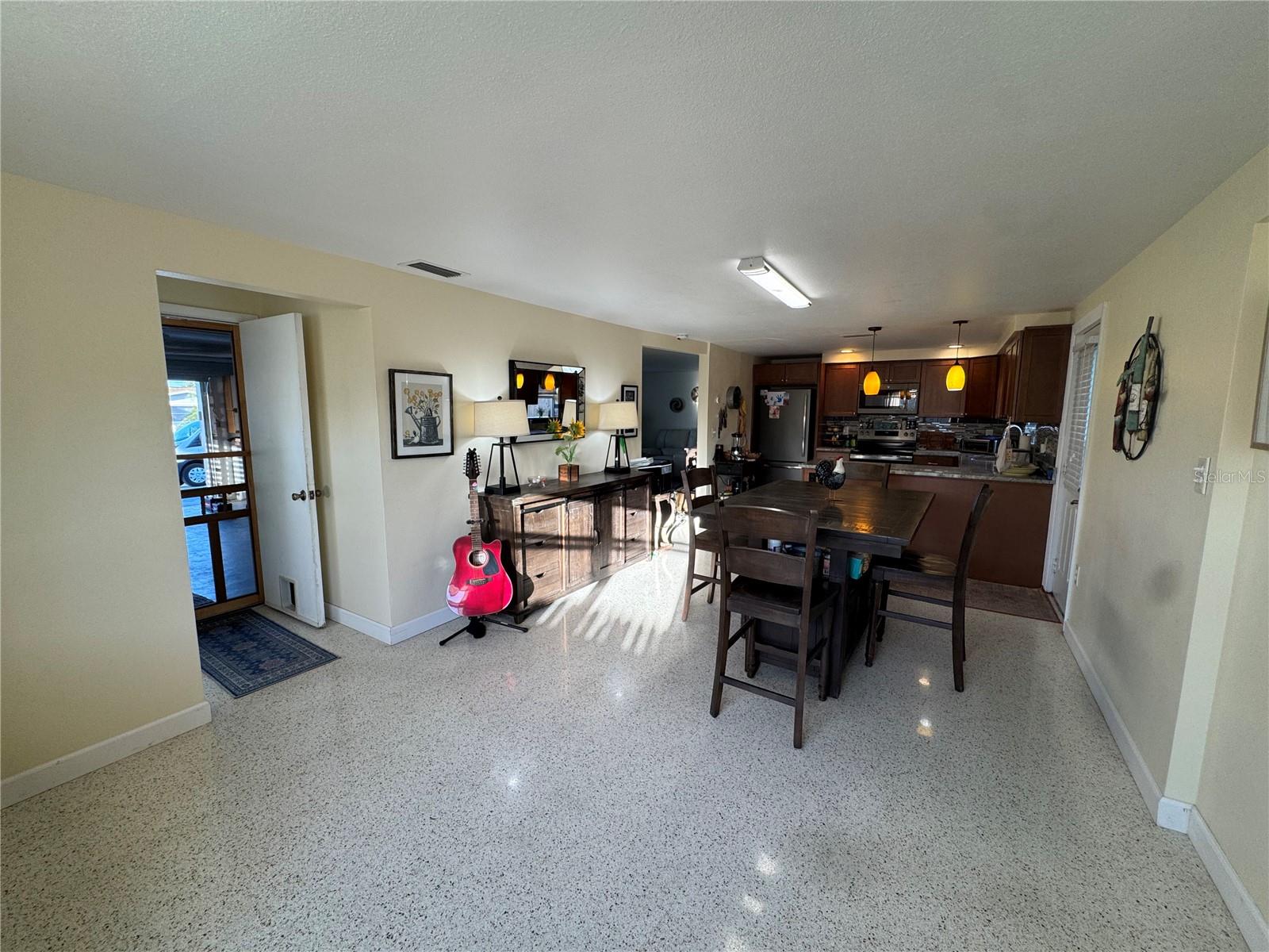 CREST RIDGE GARDENS - Residential