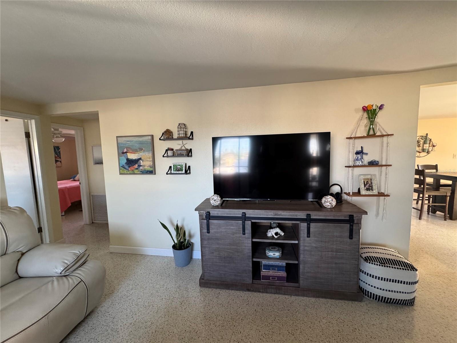 CREST RIDGE GARDENS - Residential