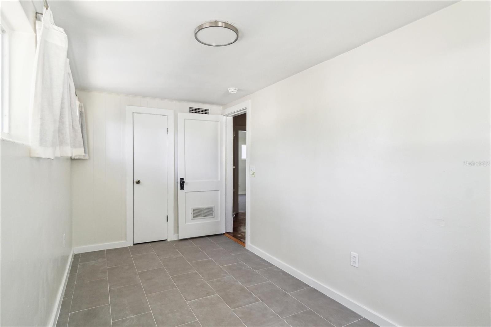 GAINESVILLE TOWN OF PINE PARK - Residential