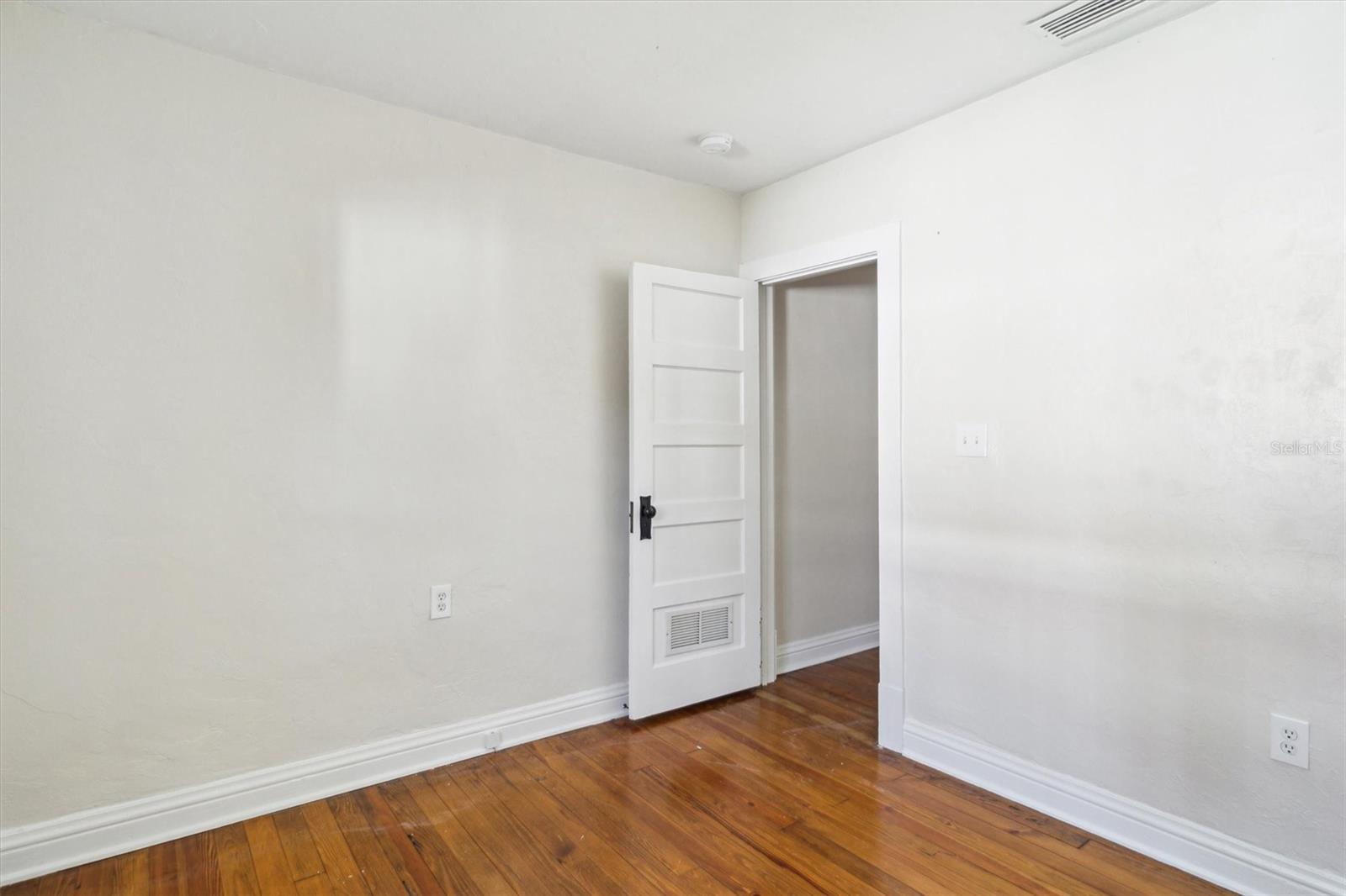 GAINESVILLE TOWN OF PINE PARK - Residential