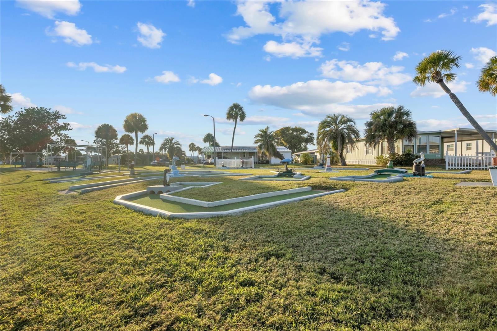 OAKWOOD ESTATES - Residential