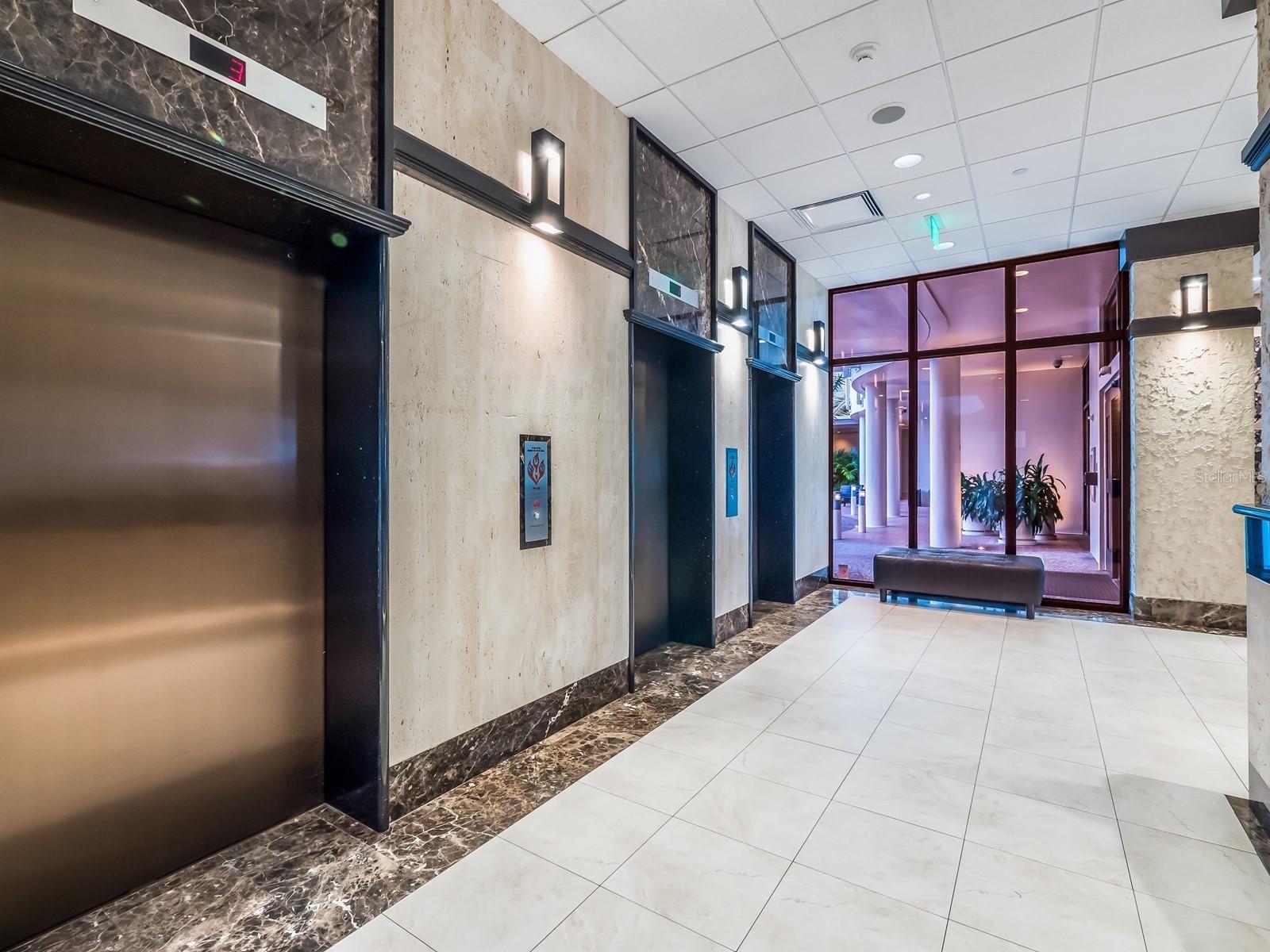 BAY PLAZA - Residential